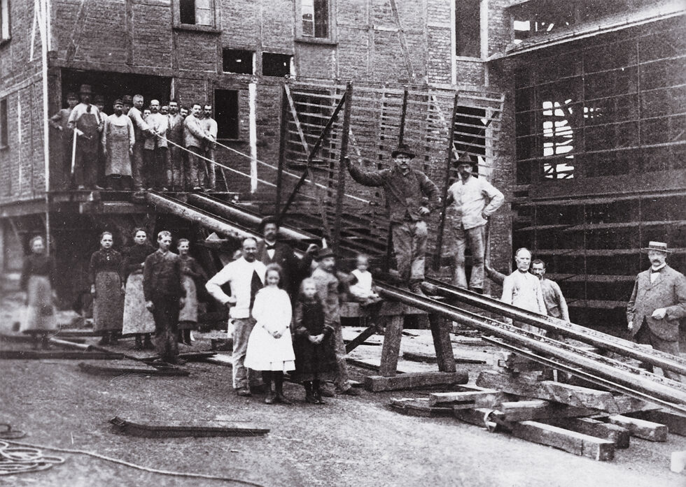 Stauf History 1828 workers loading dock Stauf History 1828 workers loading dock